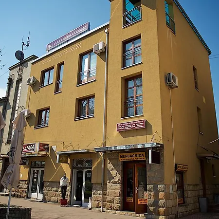 Apartment Passage