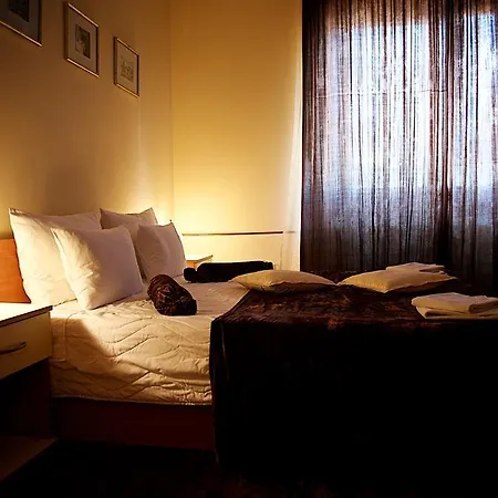 Apartment Passage *